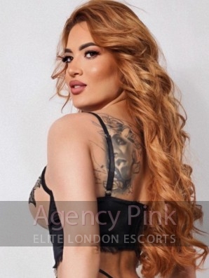 High class London model escort with her cute smile and natural features Picture 2